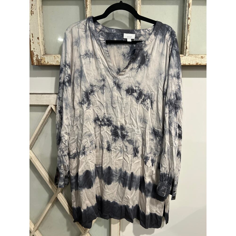 J.Jill size large gray and white tie dye tunic top in viscose